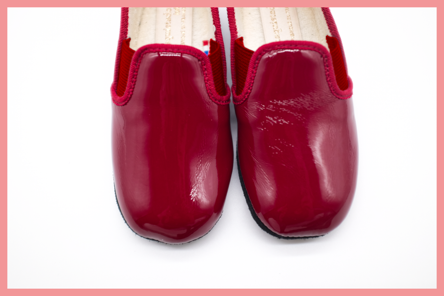 Romy cherry varnish